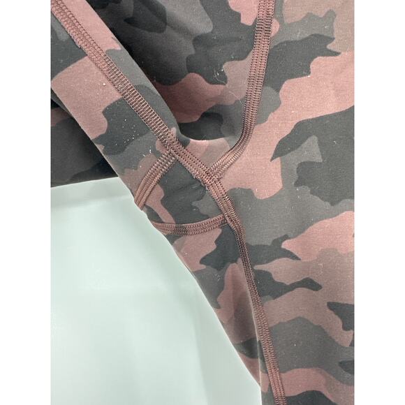 Lululemon Invigorate High-Rise Short 10" Heritage 365 Camo Brown Size 8 - Picture 3 of 7